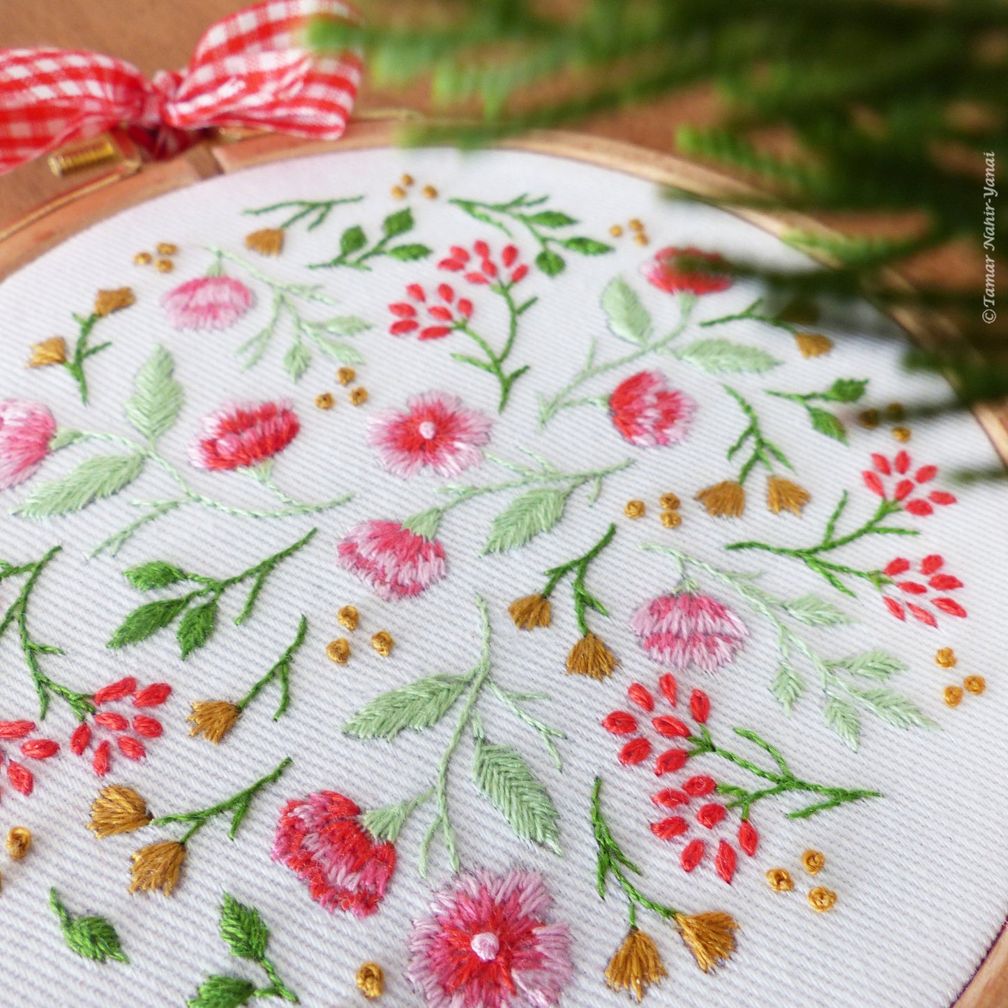 Christmas Flowers Embroidery Kit