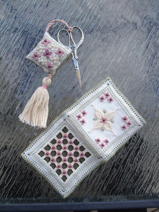 Il Giardino Antico Accessories Punto Antico pattern