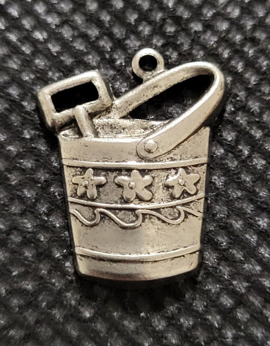 Charm - Pail & Shovel Large