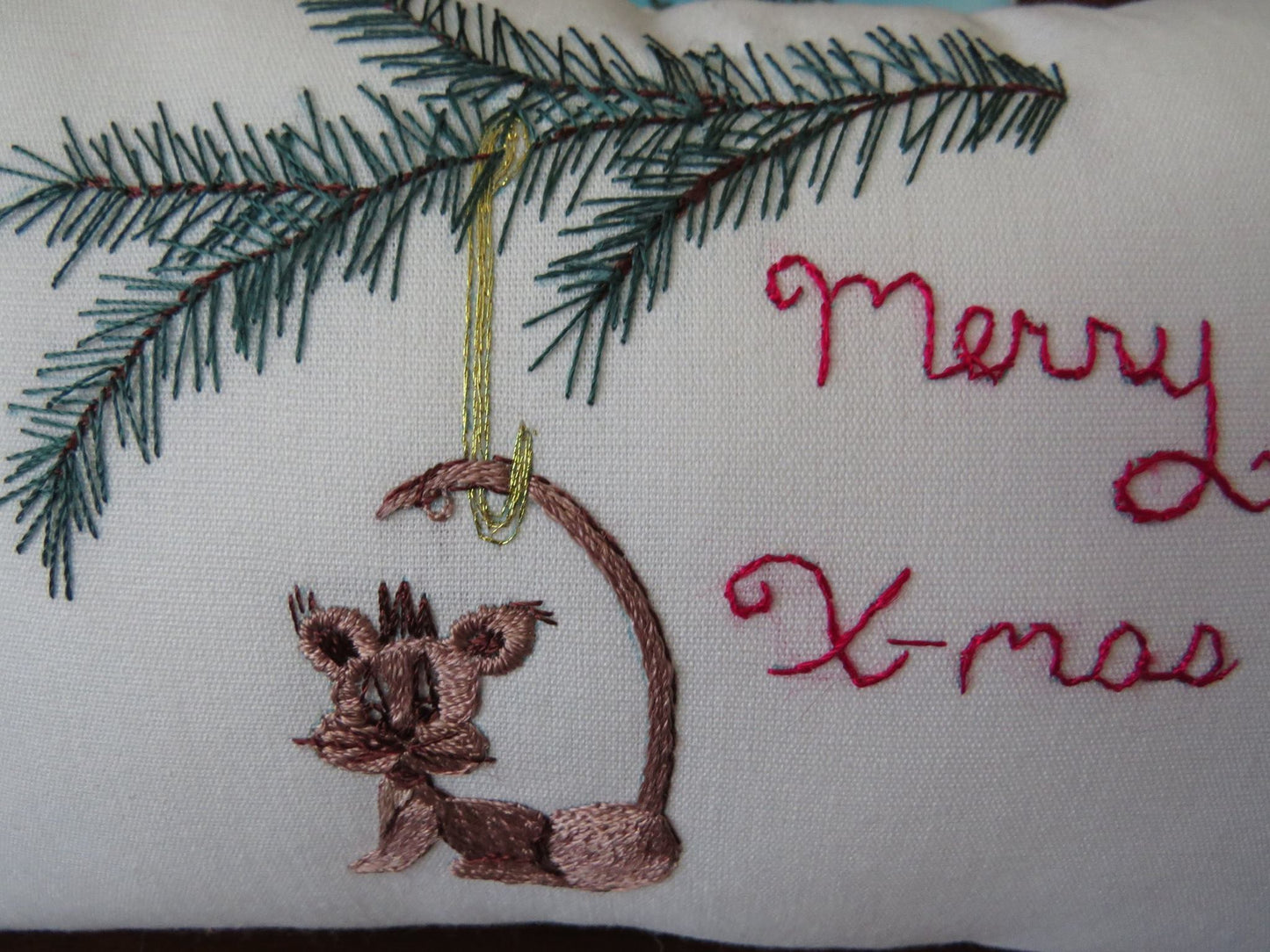Cheeky Christmas Mouse Brazilian embroidery pattern