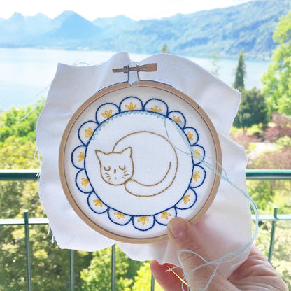 Sleepy Cat embroidery kit