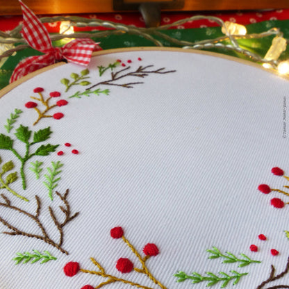 Christmas Wreath embroidery kit