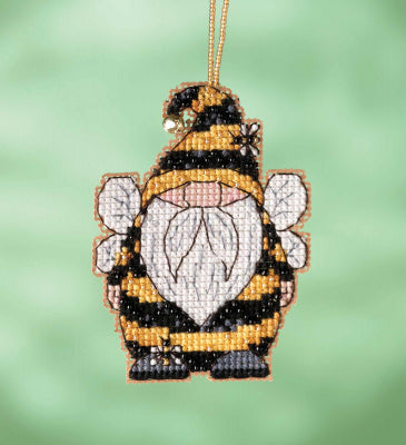 Bee Gnome - Garden Gnomes collection kit