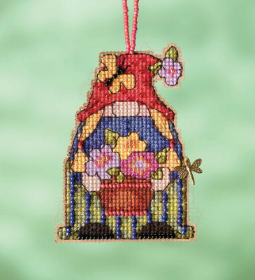 Garden Girl Gnome - Garden Gnomes collection kit