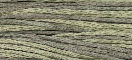 1302 Pelican Gray – Weeks Dye Works Floss
